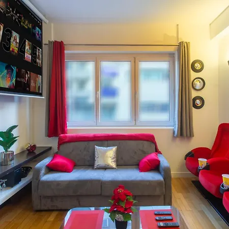 Ciné Cathédrale Parking Beffroi * Amiens